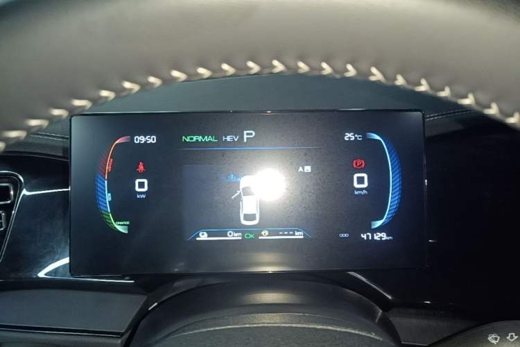 Used BYD Qin PLUS 2023 Champion Edition DM-i 55KM Leading Model Instrument Cluster