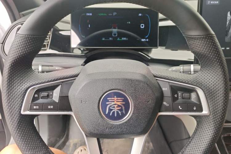 Used BYD Qin PLUS 2023 Champion Edition DM-i 55KM Leading Model Instrument Cluster