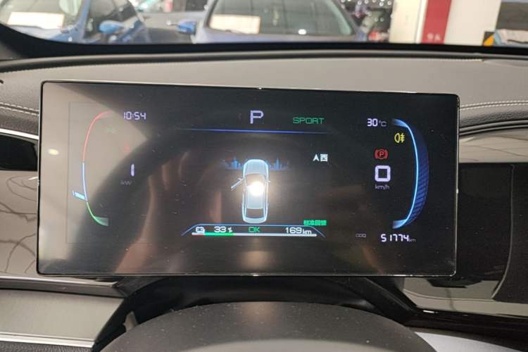 Used BYD Qin PLUS 2023 Champion Edition EV 510KM Leading Model Instrument Cluster