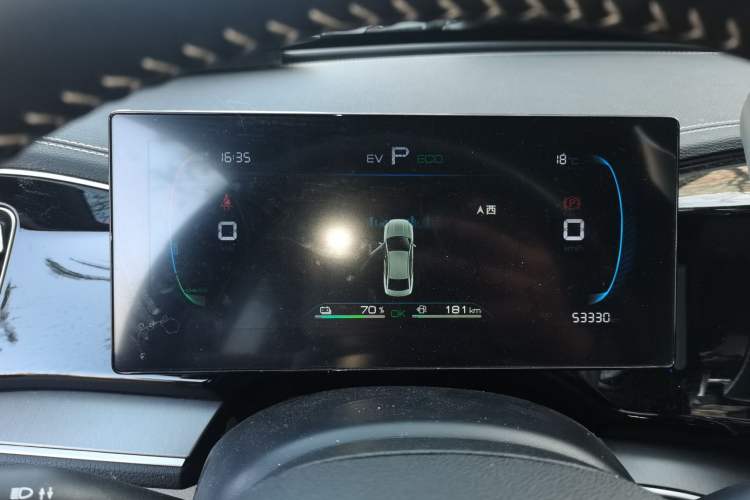 Used BYD Qin PLUS 2023 Champion Edition DM-i 120KM Leading Model Instrument Cluster