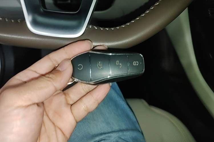 Used BYD Qin PLUS 2023 Champion Edition DM-i 55KM Leading Model Interior 1