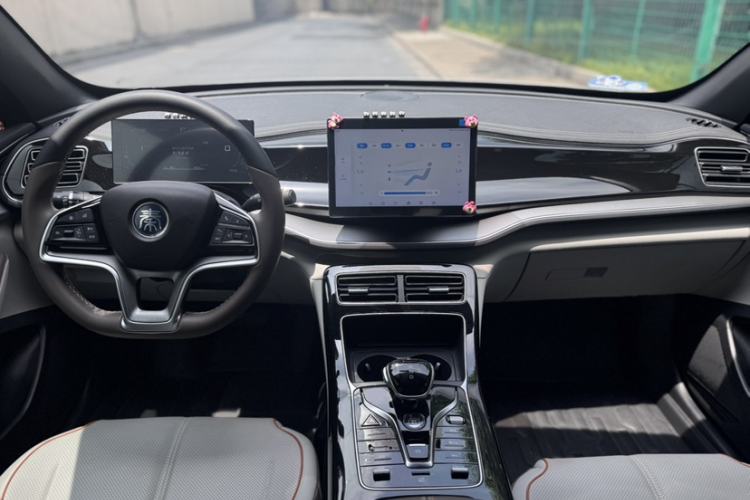 Used BYD Qin PLUS 2023 Champion Edition EV 420KM Superior Model Interior 1