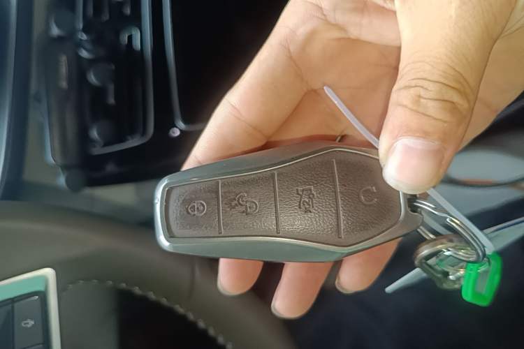 Used BYD Qin PLUS 2023 Champion Edition DM-i 120KM Leading Model Interior 1