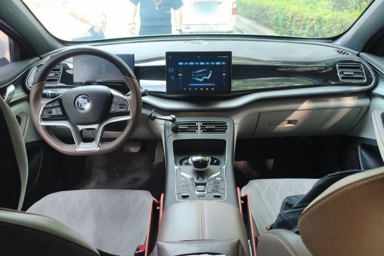 Used BYD Qin PLUS 2023 Champion Edition EV 510KM Beyond Model Interior 2