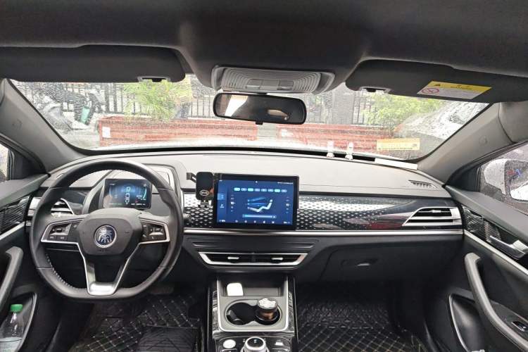 Used BYD Qin PLUS 2023 EV 510KM Travel Edition Interior 2