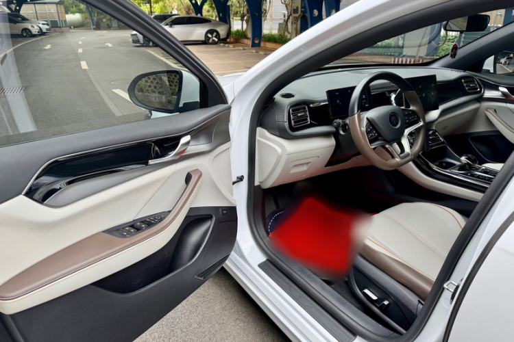 Used BYD Qin PLUS 2023 Champion Edition EV 510KM Beyond Model Interior 3