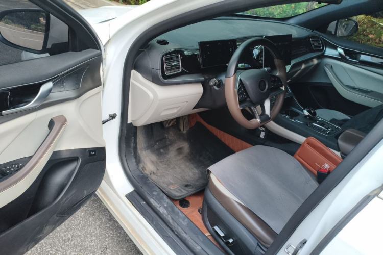 Used BYD Qin PLUS 2023 Champion Edition EV 510KM Beyond Model Interior 3