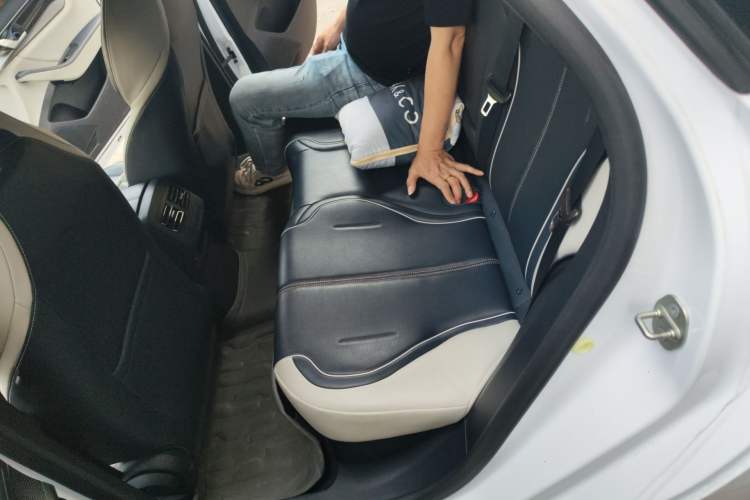 Used BYD Qin PLUS 2023 Champion Edition DM-i 120KM Leading Model Interior 4