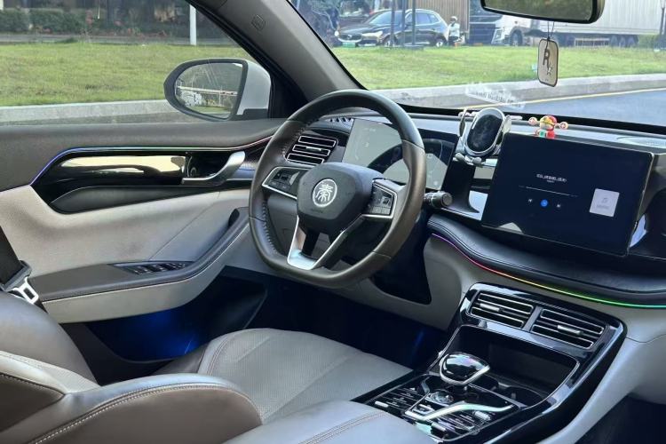 Used BYD Qin PLUS 2023 Champion Edition DM-i 55KM Leading Model Interior 5