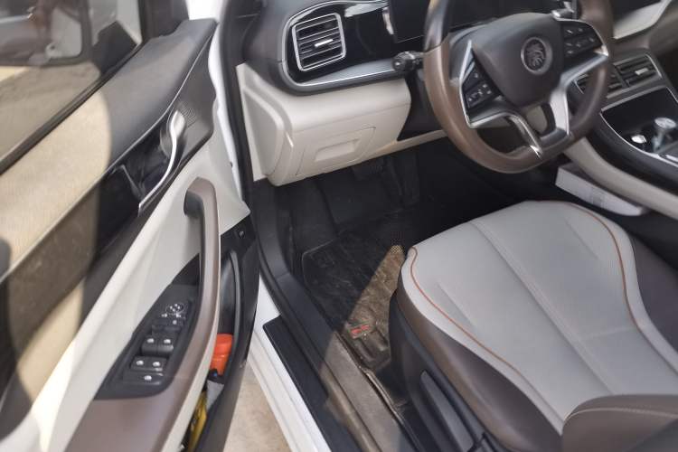 Used BYD Qin PLUS 2023 Champion Edition EV 510KM Leading Model Interior 6