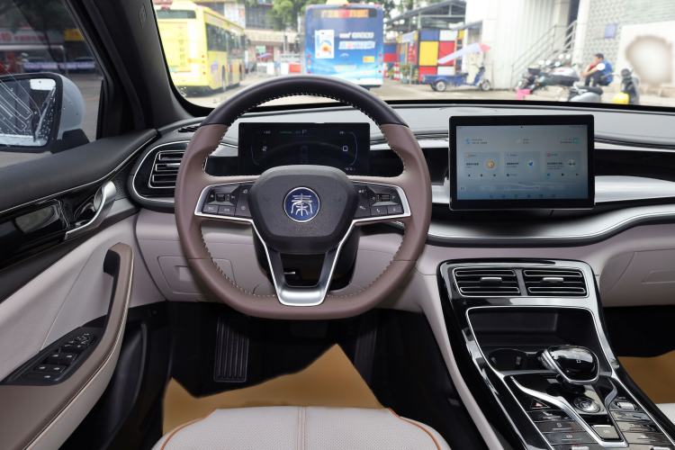 Used BYD Qin PLUS 2023 Champion Edition DM-i 55KM Superior Model Interior 9