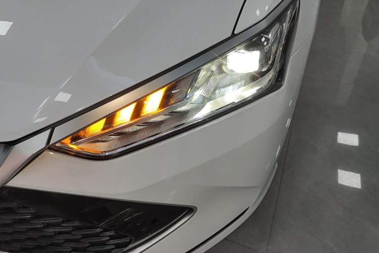 Used BYD Qin PLUS 2023 Champion Edition DM-i 120KM Excellence Model Left Front Headlight