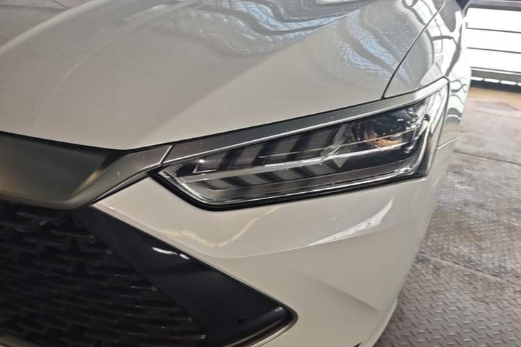 Used BYD Qin PLUS 2023 Champion Edition DM-i 120KM Beyond Model Left Front Headlight