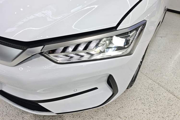 Used BYD Qin PLUS 2023 Champion Edition EV 510KM Beyond Model Left Front Headlight
