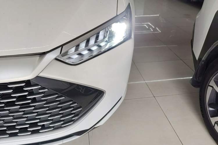 Used BYD Qin PLUS 2023 Champion Edition DM-i 55KM Leading Model Left Front Headlight
