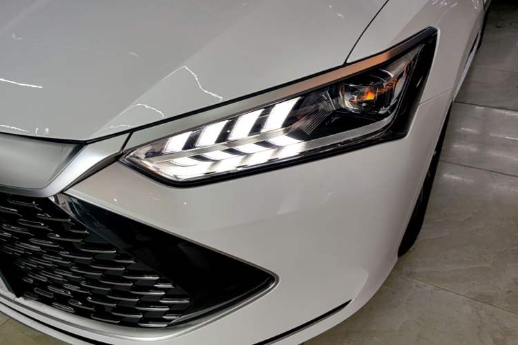 Used BYD Qin PLUS 2023 Champion Edition DM-i 55KM Leading Model Left Front Headlight