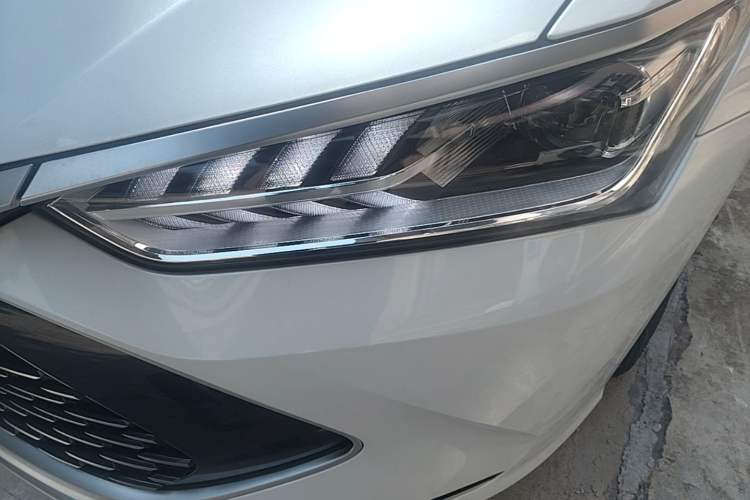 Used BYD Qin PLUS 2023 Champion Edition DM-i 120KM Leading Model Left Front Headlight