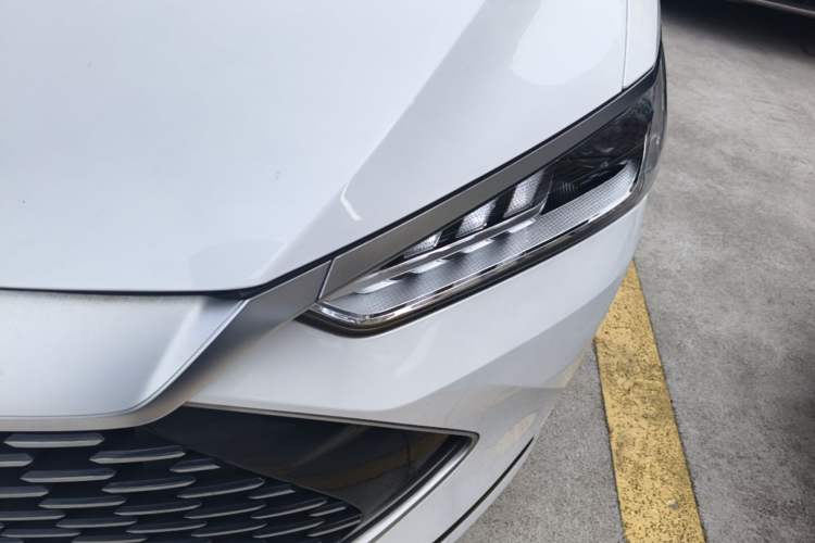 Used BYD Qin PLUS 2023 Champion Edition DM-i 120KM Beyond Model Left Front Headlight