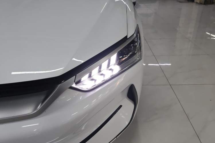 Used BYD Qin PLUS 2023 Champion Edition EV 420KM Leading Model Left Front Headlight
