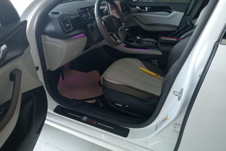 Used BYD Qin PLUS 2023 Champion Edition DM-i 120KM Excellence Model Left Front Seat