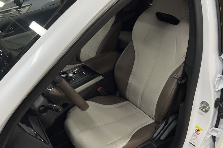 Used BYD Qin PLUS 2023 Champion Edition DM-i 55KM Leading Model Left Front Seat