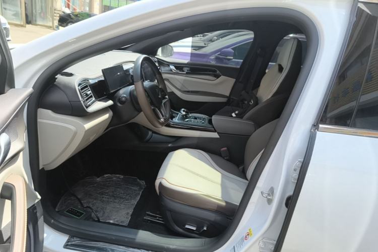 Used BYD Qin PLUS 2023 Champion Edition EV 420KM Superior Model Left Front Seat