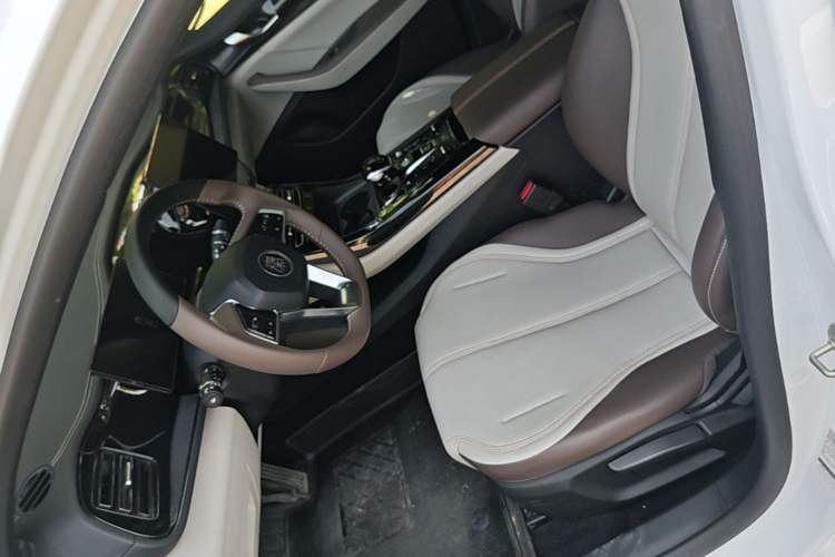 Used BYD Qin PLUS 2023 Champion Edition DM-i 55KM Leading Model Left Front Seat