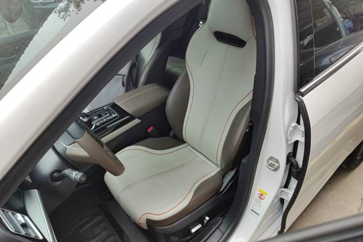 Used BYD Qin PLUS 2023 Champion Edition DM-i 120KM Beyond Model Left Front Seat