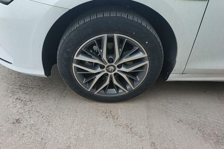 Used BYD Qin PLUS 2023 Champion Edition DM-i 120KM Leading Model Left Front Wheel Hub