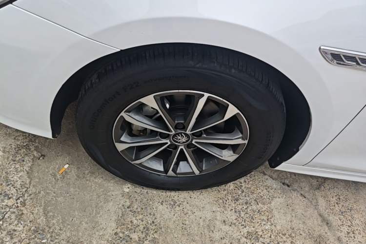 Used BYD Qin PLUS 2023 Champion Edition DM-i 55KM Leading Model Left Front Wheel Hub
