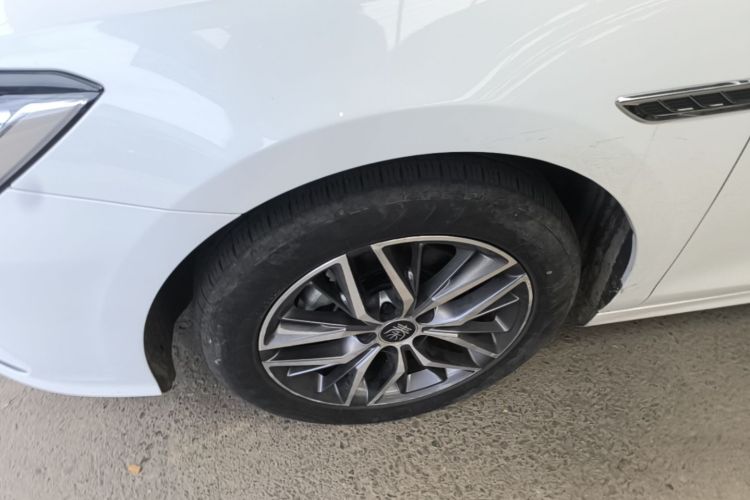 Used BYD Qin PLUS 2023 Champion Edition DM-i 120KM Leading Model Left Front Wheel Hub