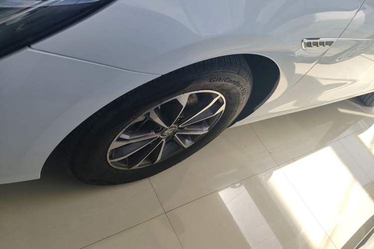 Used BYD Qin PLUS 2023 Champion Edition DM-i 55KM Leading Model Left Front Wheel Hub