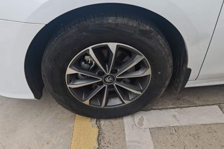 Used BYD Qin PLUS 2023 Champion Edition DM-i 55KM Leading Model Left Front Wheel Hub