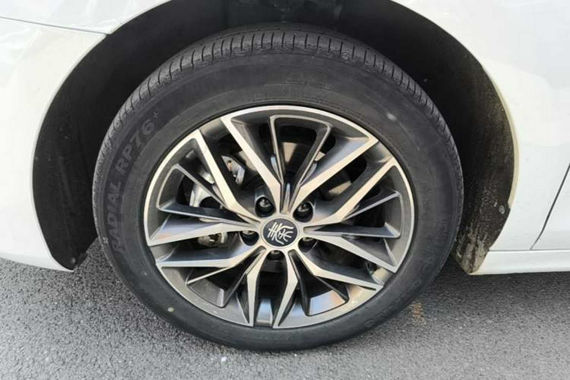 Used BYD Qin PLUS 2023 Champion Edition EV 420KM Superior Model Left Front Wheel Hub