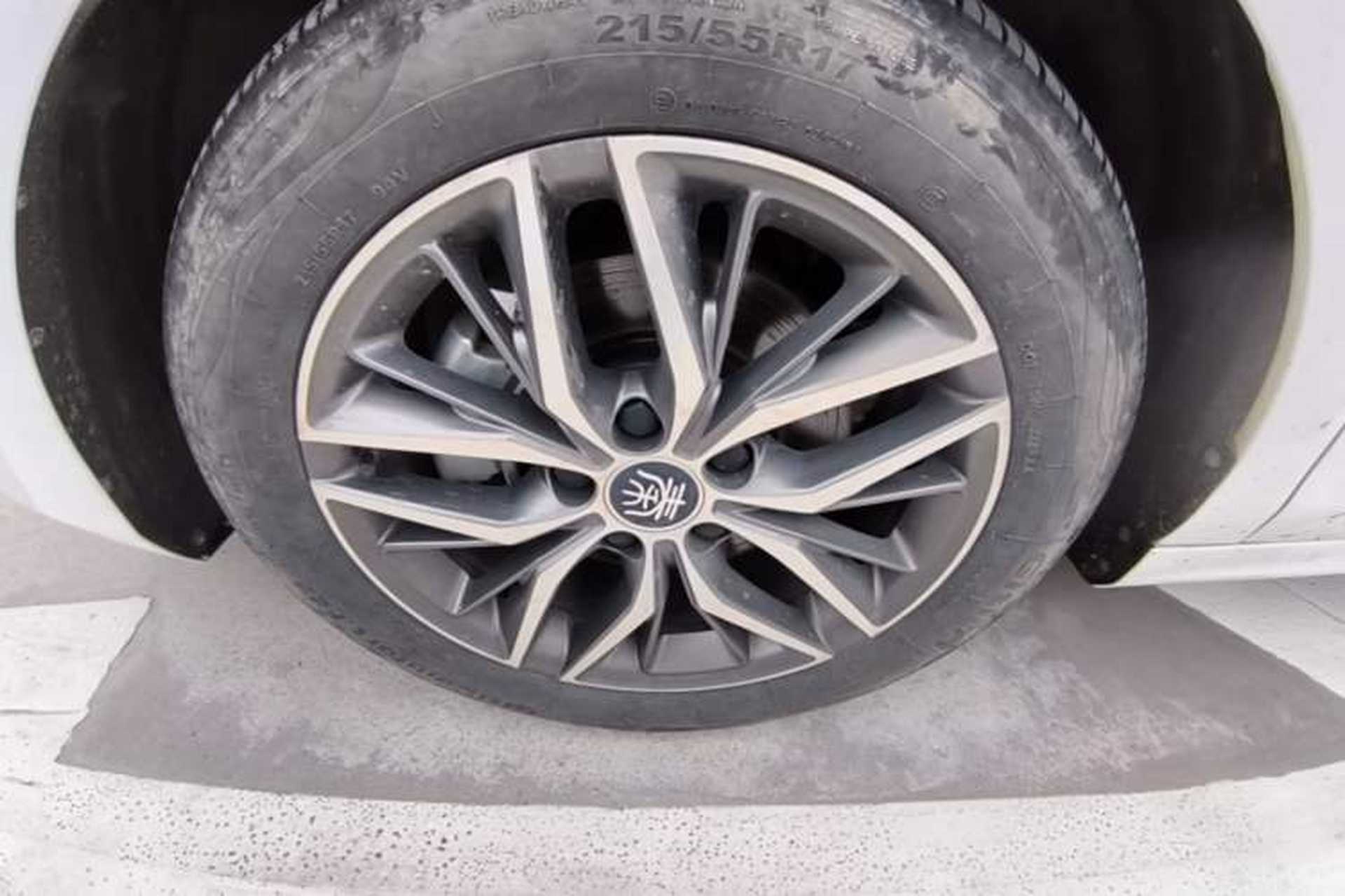 Used BYD Qin PLUS 2023 Champion Edition EV 510KM Beyond Model Left Front Wheel Hub