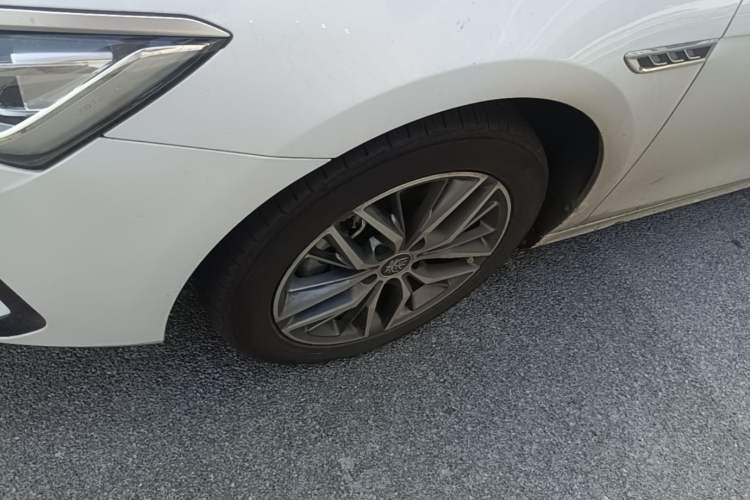Used BYD Qin PLUS 2023 Champion Edition EV 510KM Leading Model Left Front Wheel Hub