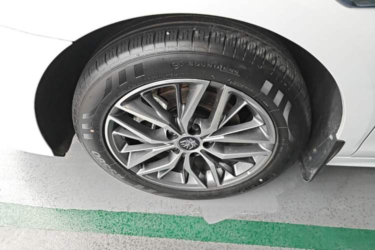 Used BYD Qin PLUS 2023 Champion Edition DM-i 120KM Leading Model Left Front Wheel Hub