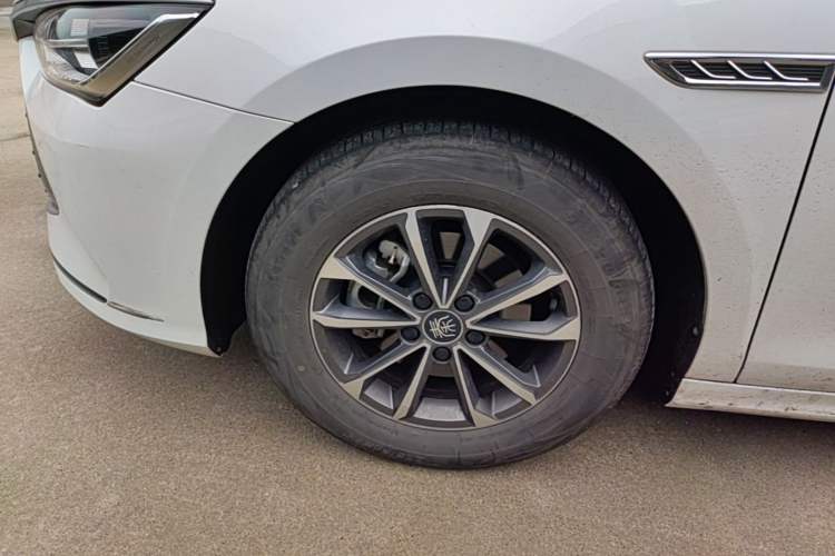 Used BYD Qin PLUS 2023 Champion Edition DM-i 55KM Leading Model Left Front Wheel Hub