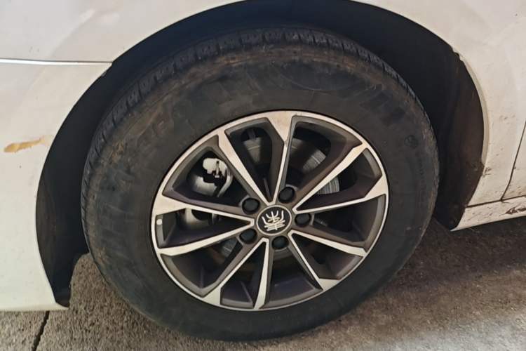 Used BYD Qin PLUS 2023 Champion Edition DM-i 55KM Leading Model Left Front Wheel Hub