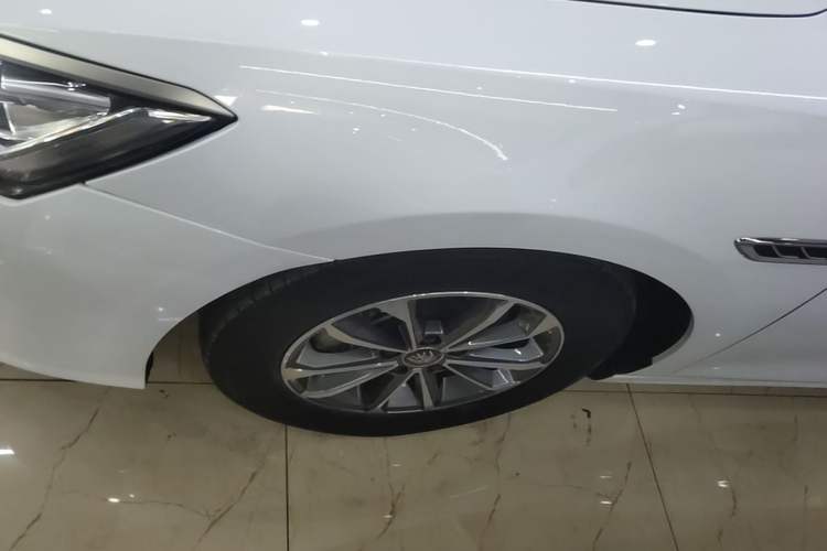 Used BYD Qin PLUS 2023 Champion Edition DM-i 55KM Leading Model Left Front Wheel Hub