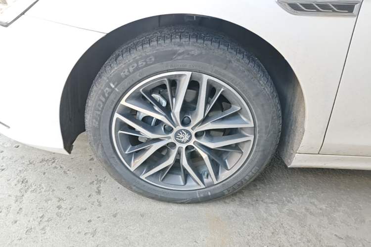 Used BYD Qin PLUS 2023 Champion Edition DM-i 120KM Leading Model Left Front Wheel Hub