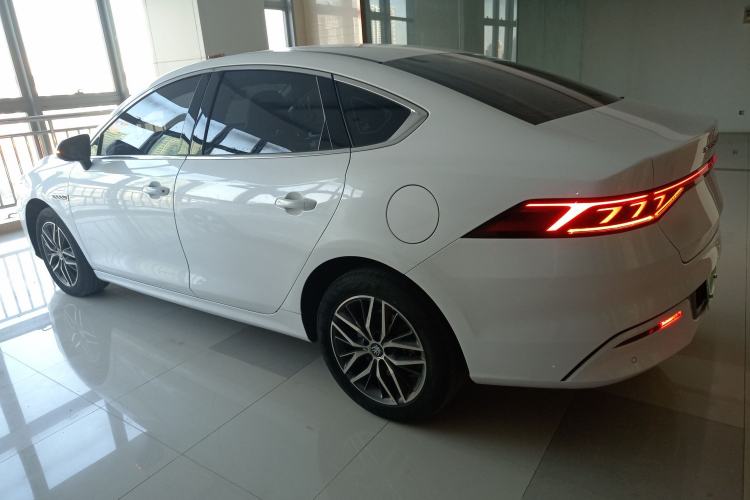 Used BYD Qin PLUS 2023 Champion Edition DM-i 120KM Excellence Model Left Side