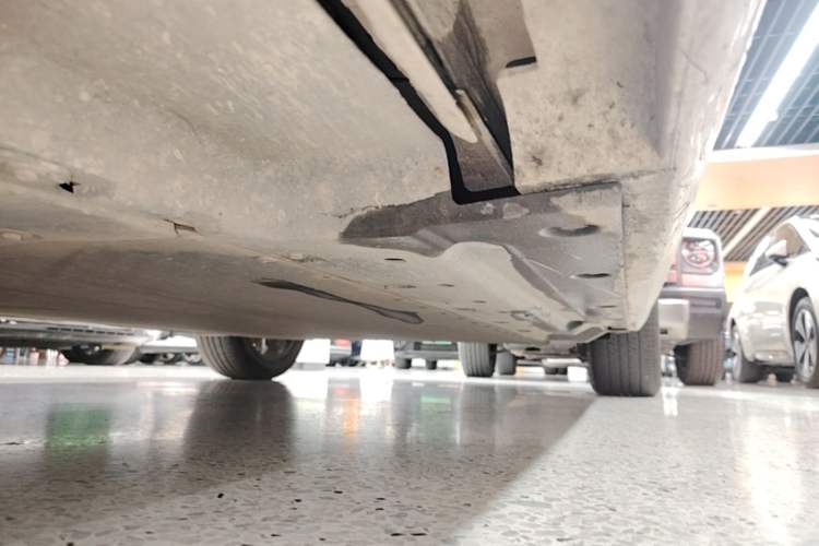 Used BYD Qin PLUS 2023 Champion Edition EV 510KM Leading Model Left Side Sill