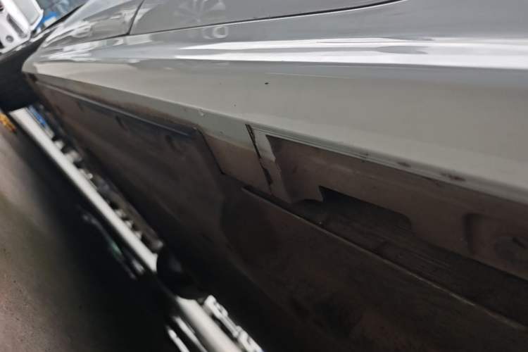 Used BYD Qin PLUS 2023 Champion Edition EV 420KM Leading Model Left Side Sill