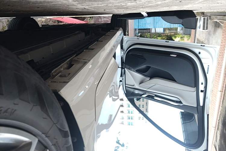 Used BYD Qin PLUS 2023 Champion Edition DM-i 120KM Leading Model Left Side Sill