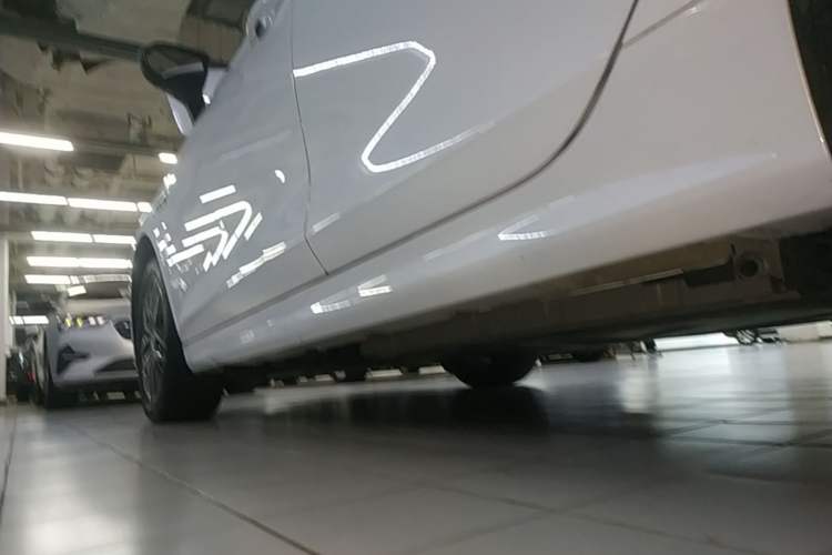 Used BYD Qin PLUS 2023 Champion Edition DM-i 120KM Beyond Model Left Side Sill