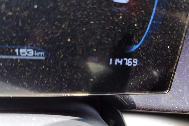 Used BYD Qin PLUS 2023 Champion Edition DM-i 120KM Leading Model Odometer Close Up