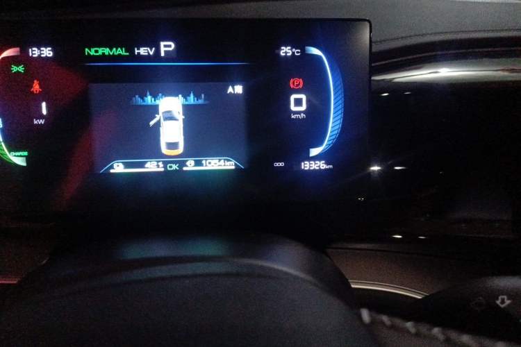Used BYD Qin PLUS 2023 Champion Edition DM-i 55KM Superior Model Odometer Close Up
