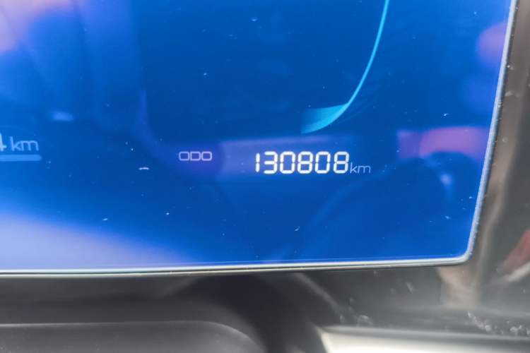 Used BYD Qin PLUS 2023 Champion Edition DM-i 120KM Leading Model Odometer Close Up