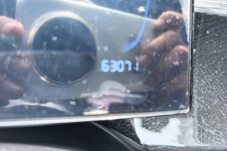 Used BYD Qin PLUS 2023 Champion Edition EV 420KM Superior Model Odometer Close Up